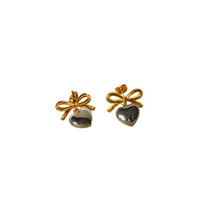 Aretes de Lazo y Corazón - Oro o Plata Aretes de Lazo y Corazón - Oro o Plata