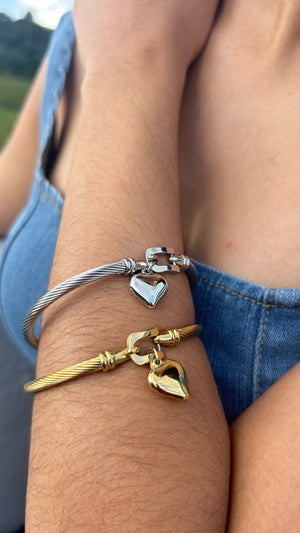 Brazalete con Colgante de Corazón- Oro & Plata Brazalete con Colgante de Corazón- Oro & Plata