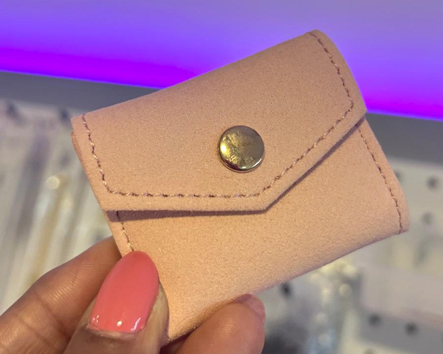 🎁 ¡Recibe un Joyero de Cartera GRATIS! 🎁